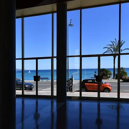 Διαμέρισμα Lovely With Pool By The Sea *