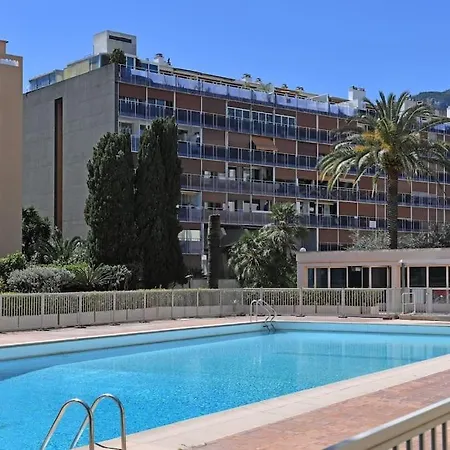 Lovely With Pool By The Sea *